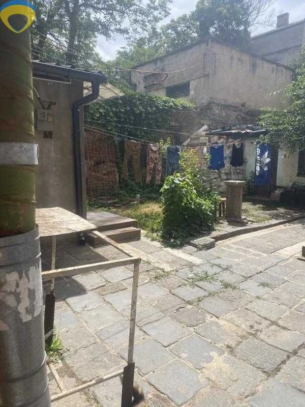 Отдельная квартира в историческом центре с чердаком из кварт