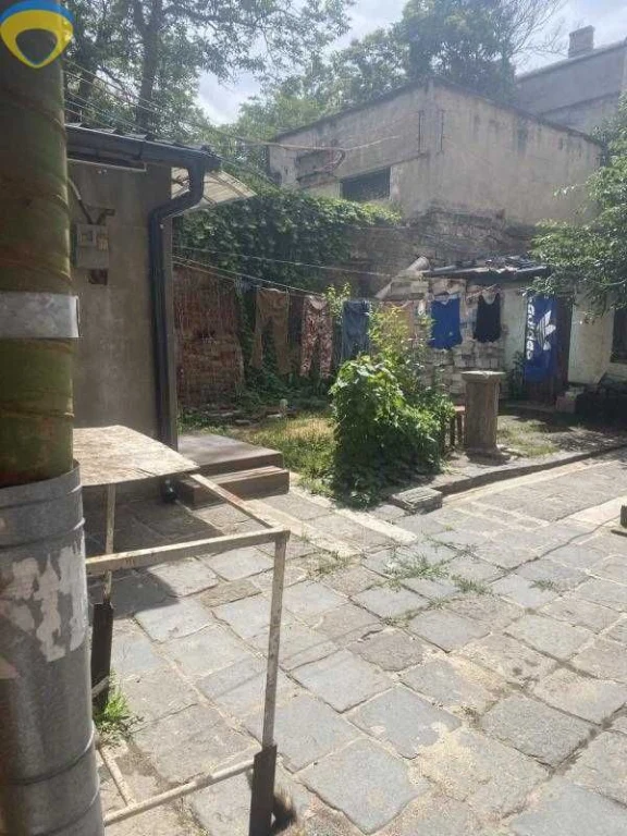Отдельная квартира в историческом центре с чердаком из кварт