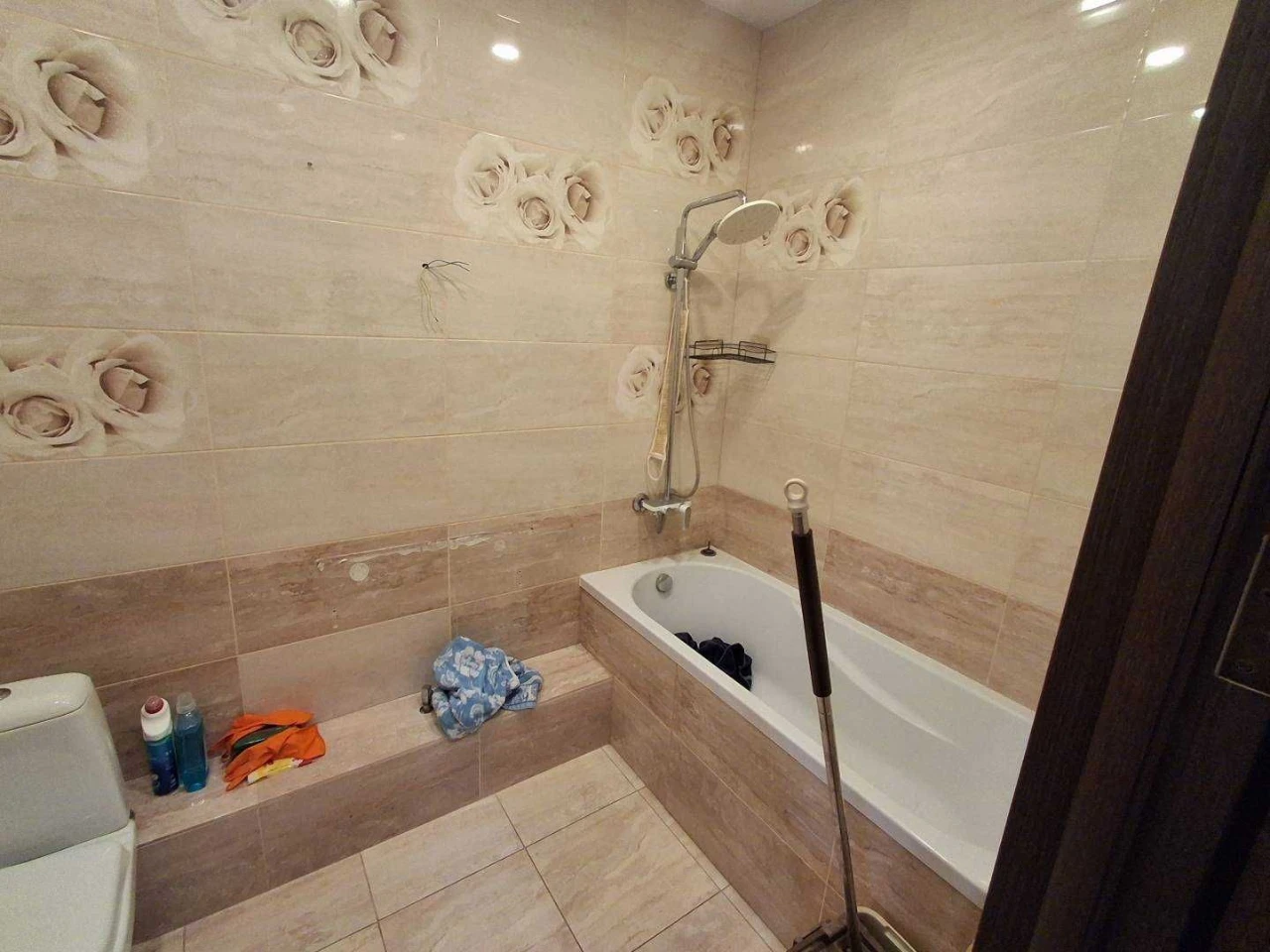 Продам 1-комнатную квартиру 39 кв.м; с ремонтом в ЖК Kadorr
