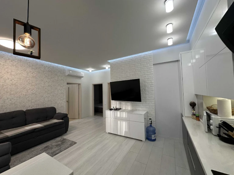 2-комнатная квартира Кадор Таирова |  75м.кв 3этаж готова к