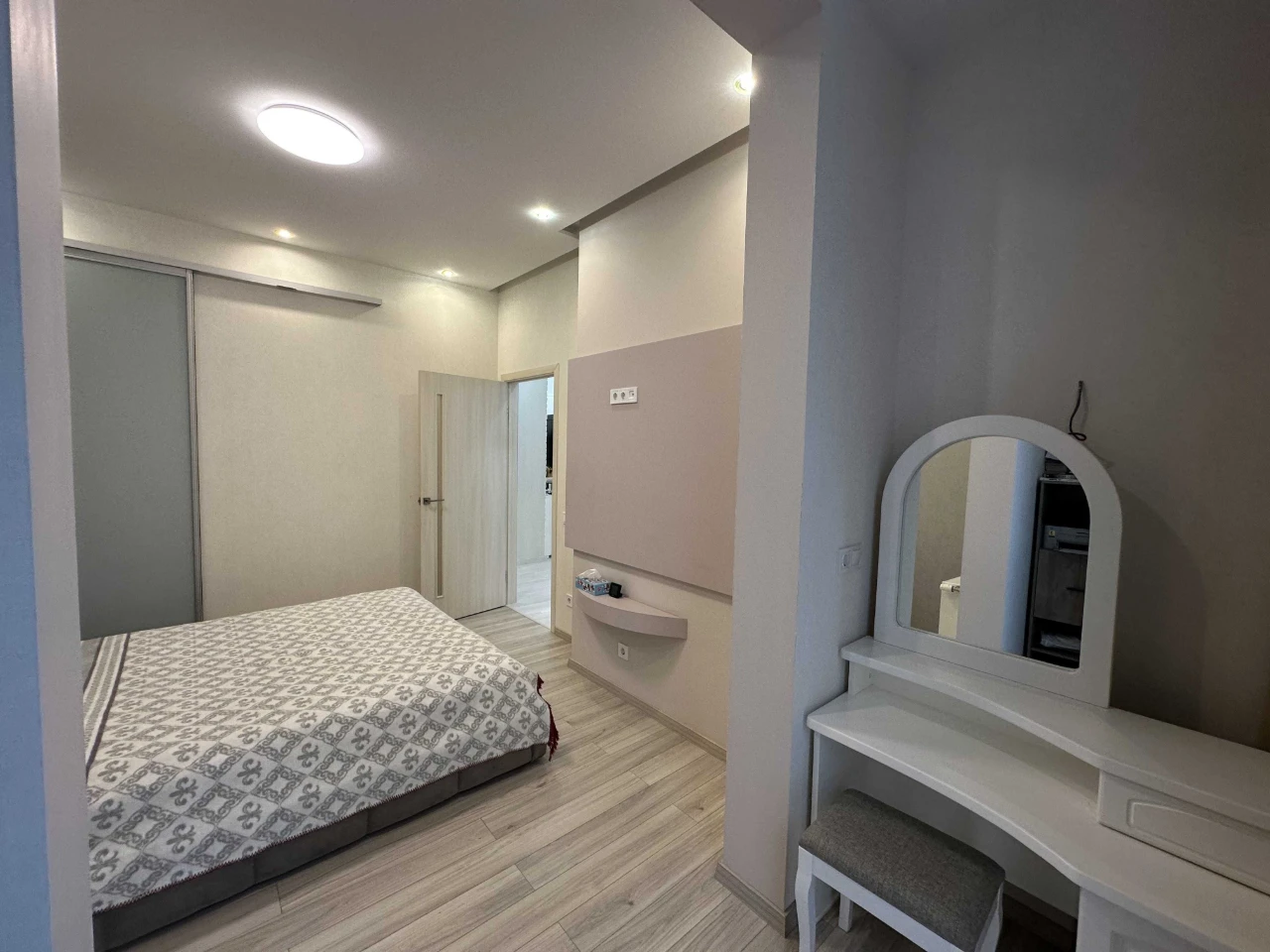 2-комнатная квартира Кадор Таирова |  75м.кв 3этаж готова к