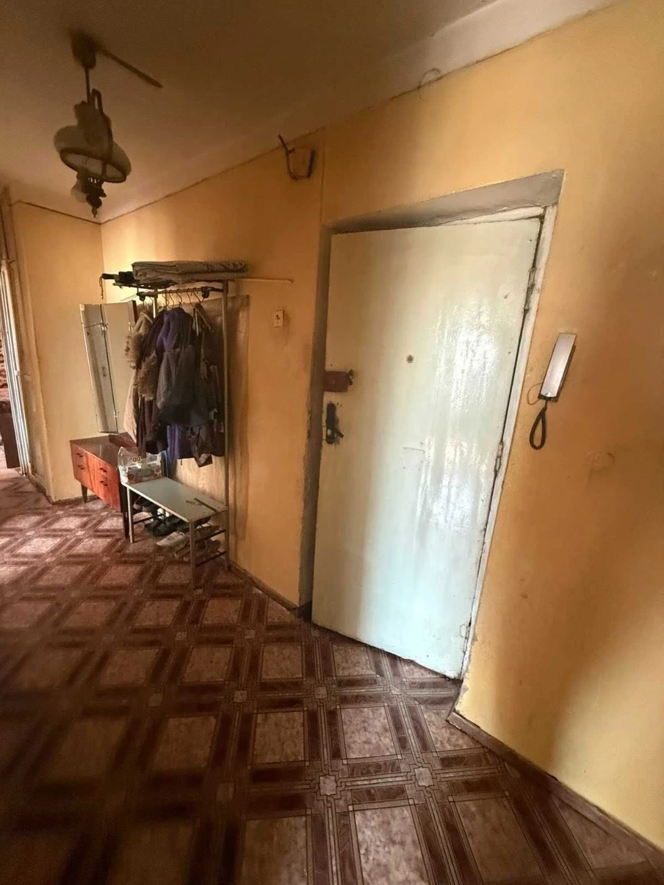 Продаж 2 к квартири 50м.кв Загот Зерно