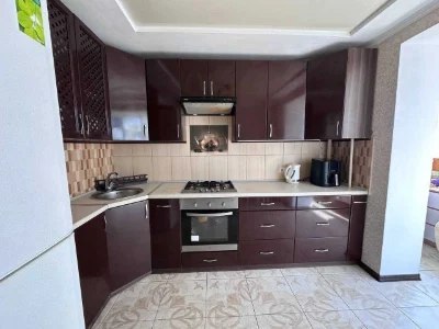 Продається 1-кімнатна квартира в ЖК «Барви», мікрорайон Озер
