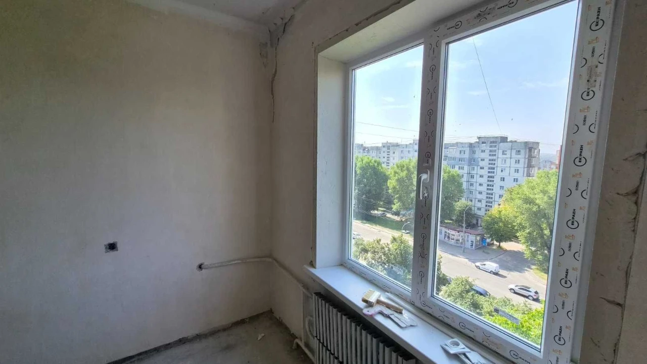 Продам 2к квартиру в будинку нового планування (90ті роки) н