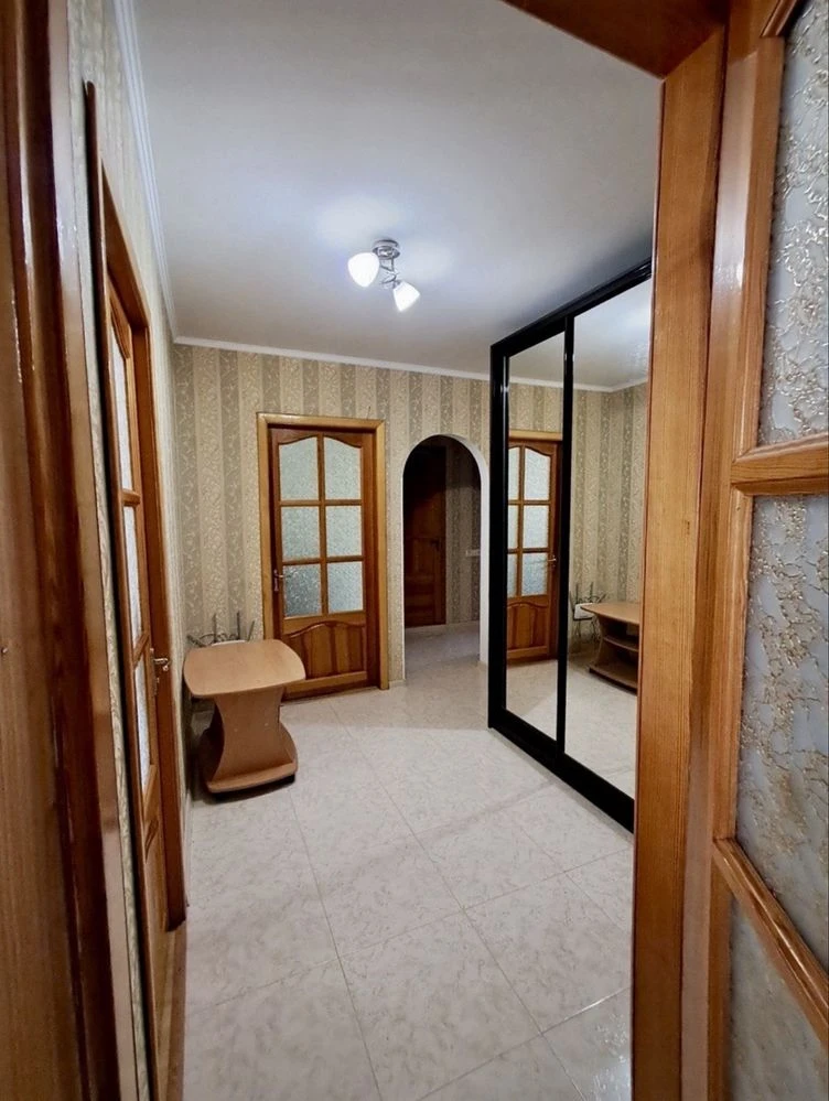 Продам затишну 3 кімнатну квартиру в топ районі Центральна М