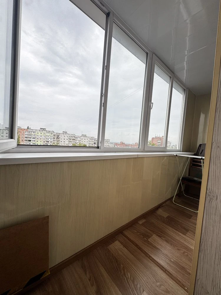Продаж 4 кім чешки вул.Безручка