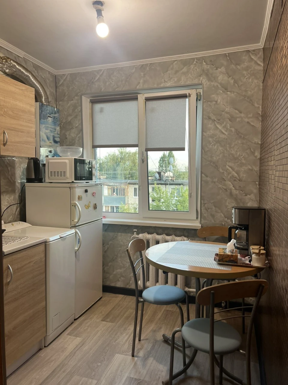 продам 1но кімнатну квартиру на Чехова р-н Лесі Українки