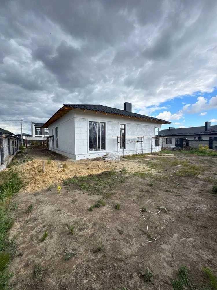 Продаж будинку ,міські комунікації,газ.