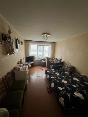Продам 2 кім в центрі міста