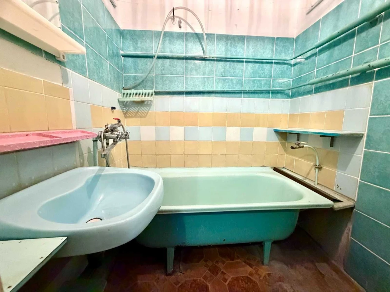 Продаю 1к квартиру на пр.Центральном р-н Будинку вчителя. ц1