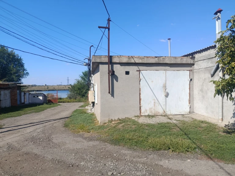 Продам гараж  на казарського