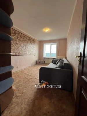 Продаж 2 к квартири в цегляному булинку