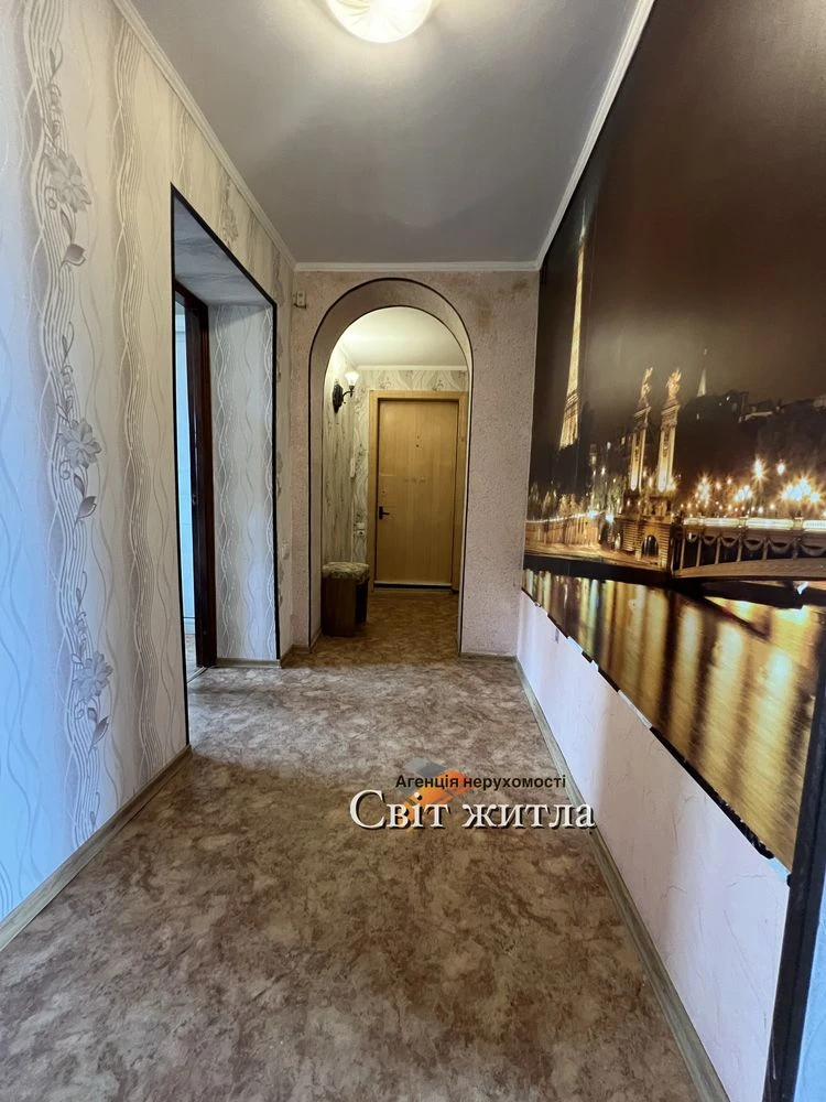 Продаж 2 к квартири в цегляному булинку