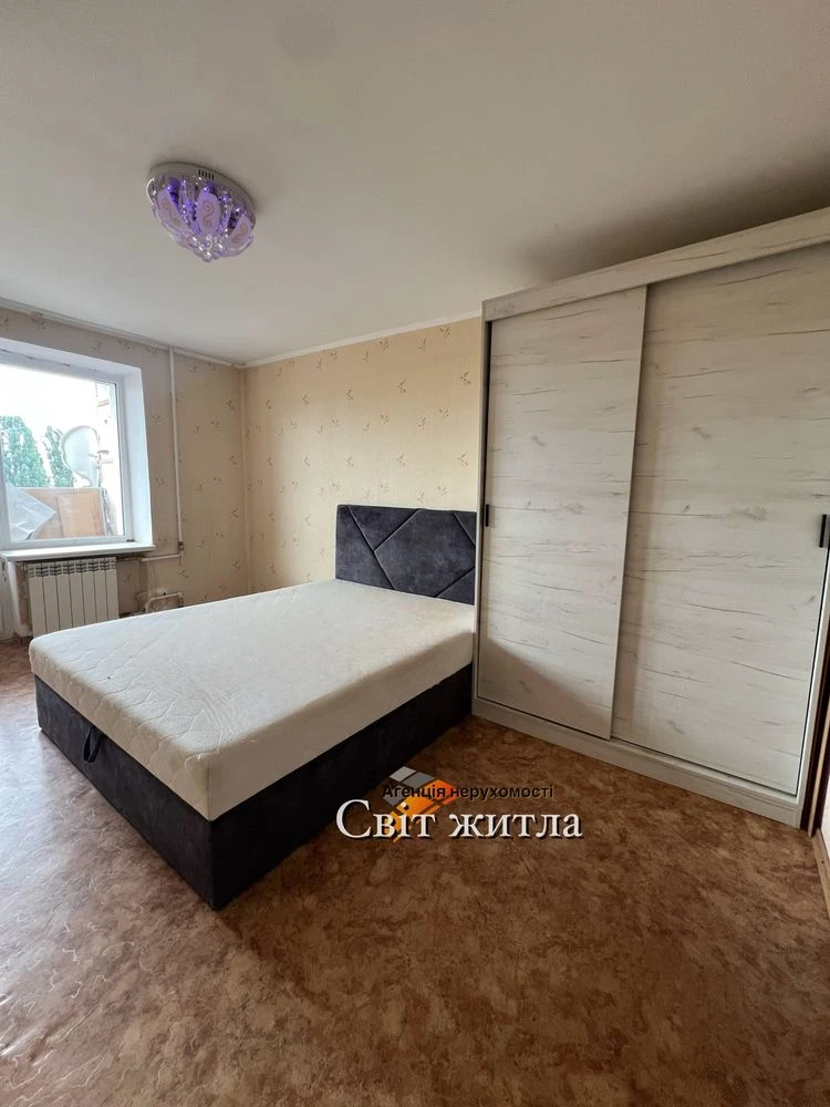 Продаж 2 к квартири в цегляному булинку