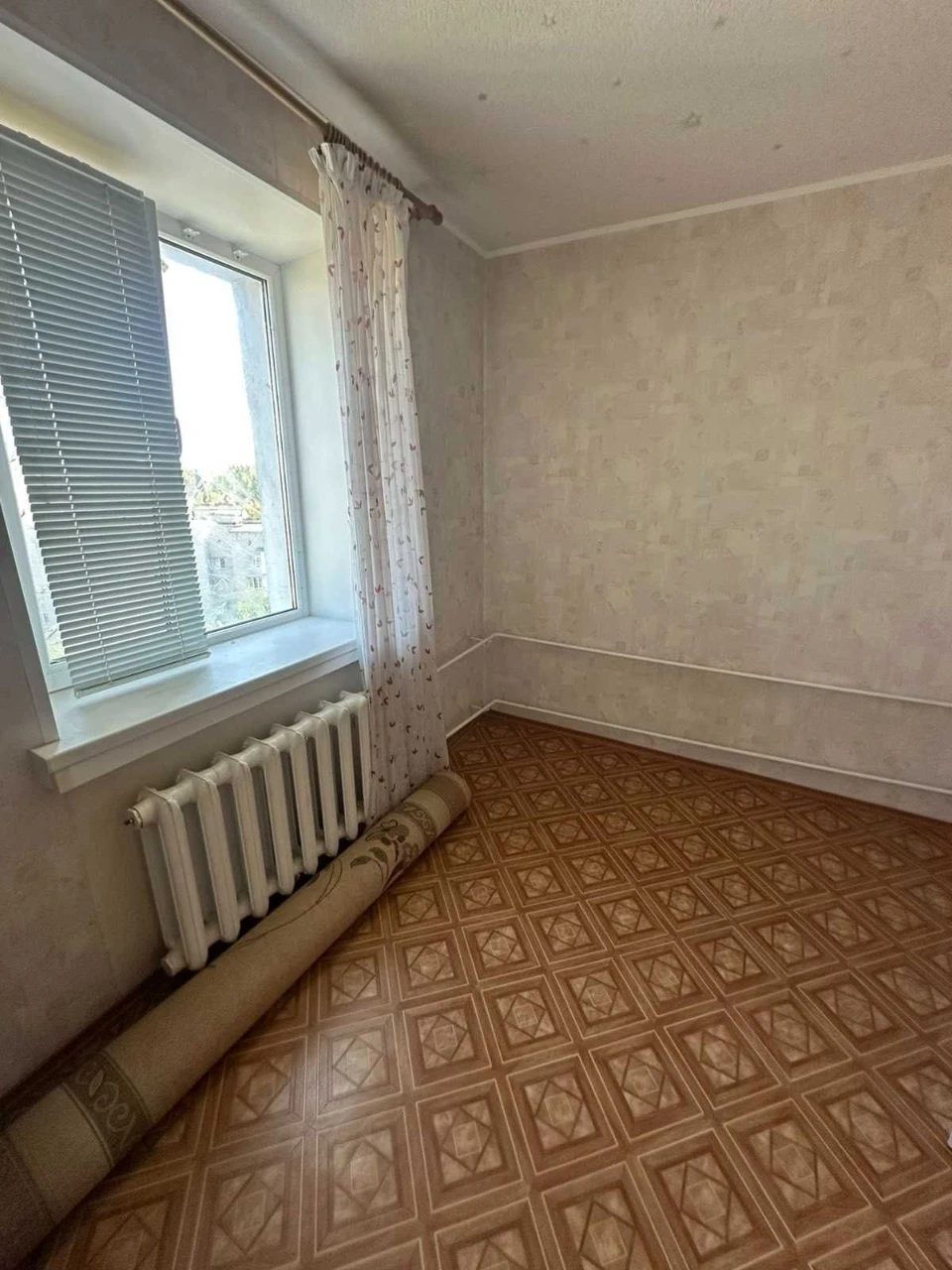 Продам 3-кімнатну квартиру в районі 13-ї Лінії