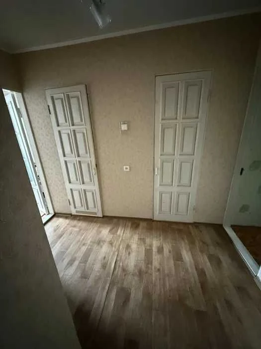 Продам 3-кімнатну квартиру в районі 13-ї Лінії