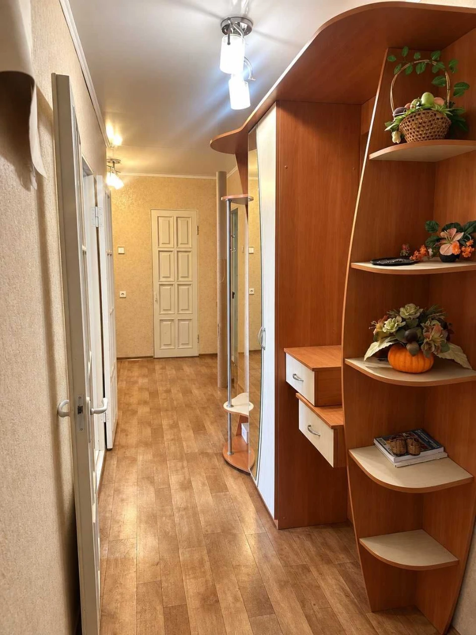 Продам 3-кімнатну квартиру в районі 13-ї Лінії