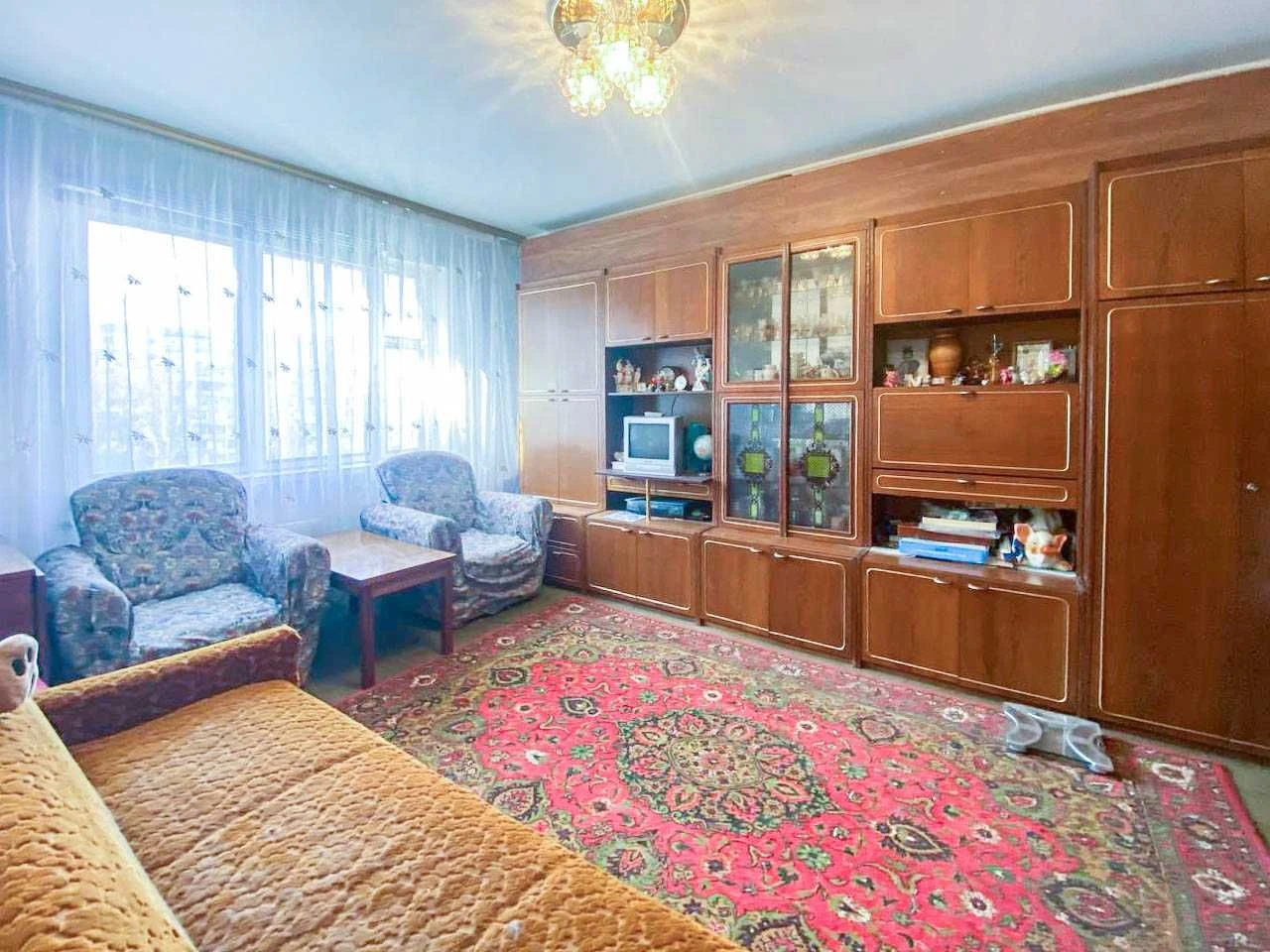 Трикімнатна квартира вул. Героїв Крут. 6 поверх "Є Відновлен