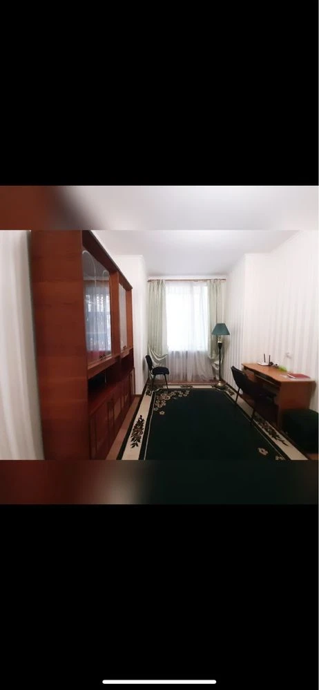 Продаю двухкомнатную в старом центре
