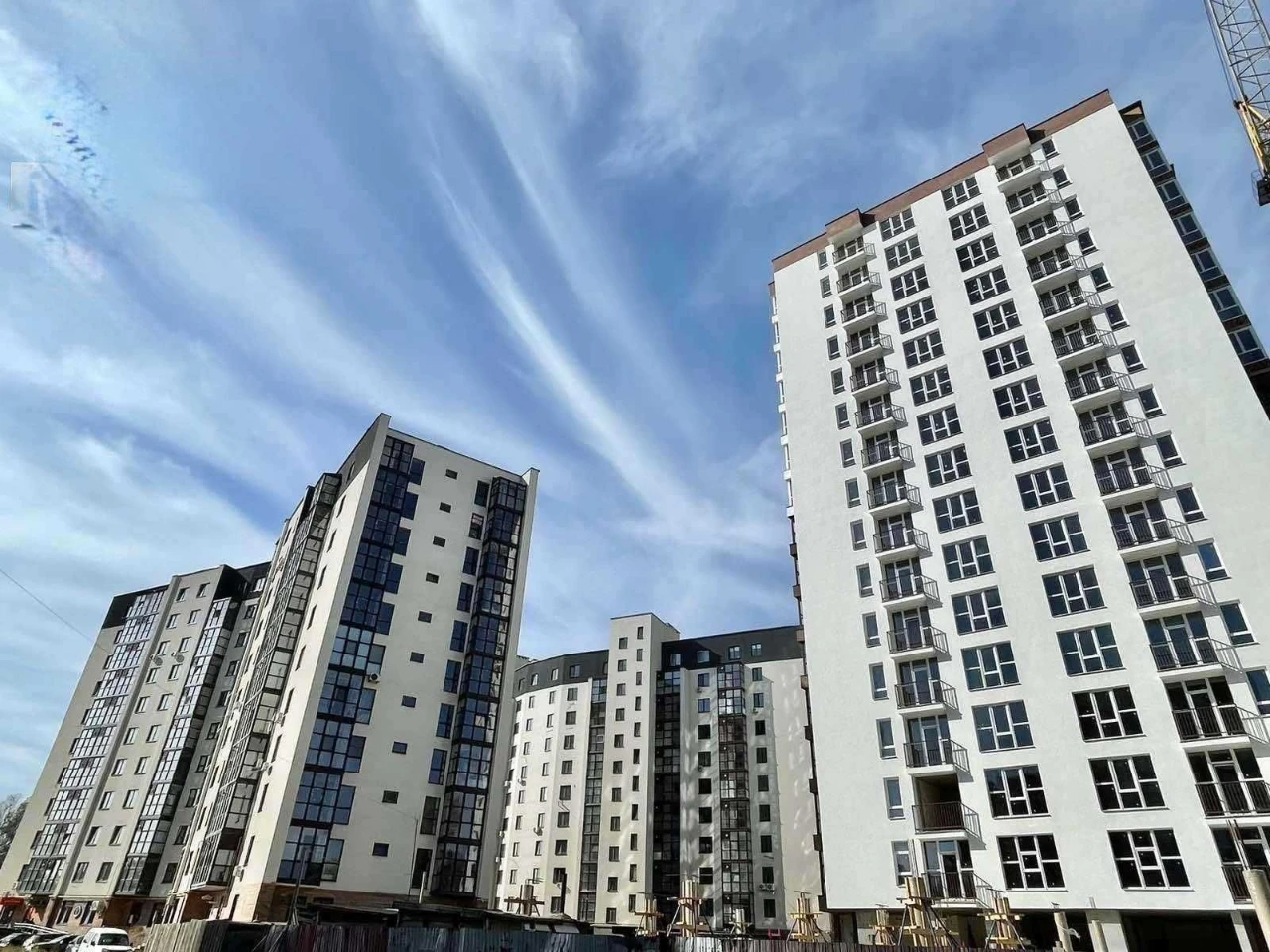 Продам 1 комнатная  ЖК АЙСБЕРГ 2, ЗСУ 43Д