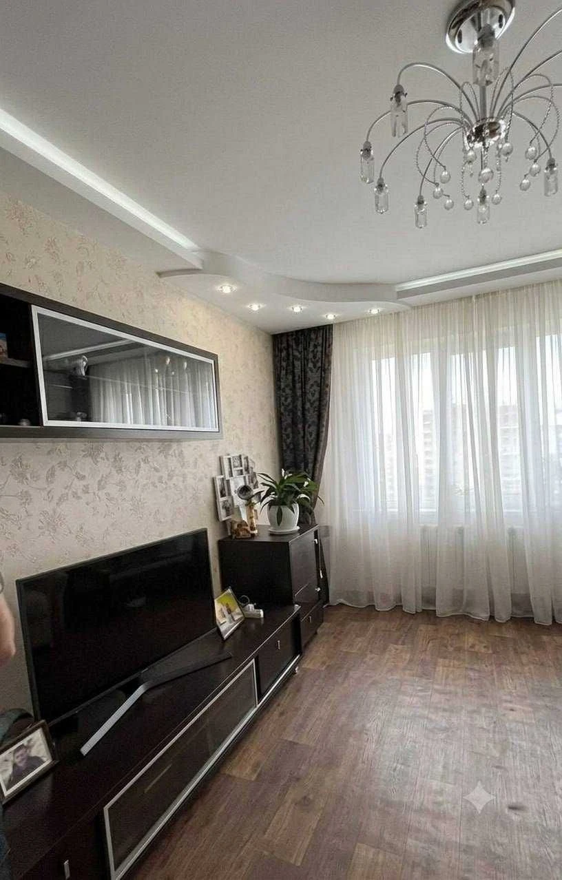 Продаж 3-кімнатної вул. І.Сірка, р-н 23 школи