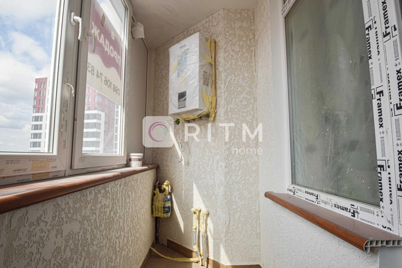 Продається простора квартира з чудовим плануванням — дві окр