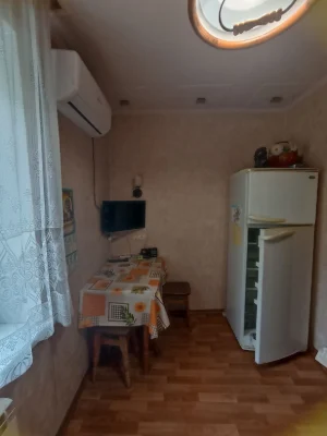 1 кімнатна квартира у цегляному будинку