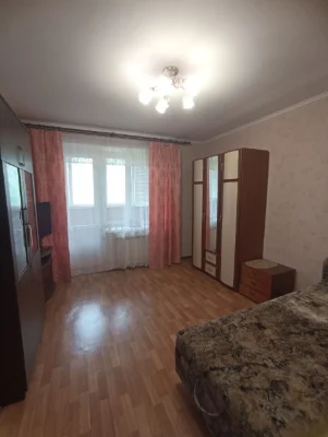 1 кімнатна квартира у цегляному будинку