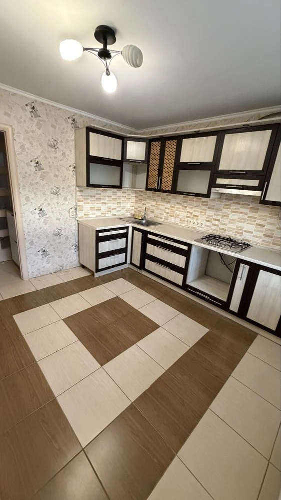 Продам 1-кімнатну квартиру 44,6 м² з автономним опаленням