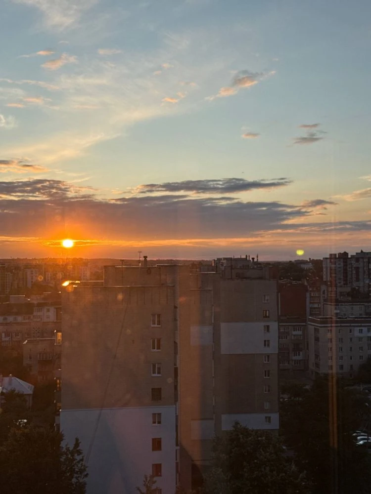 1,5 кімнатна квартра вул Коновальця