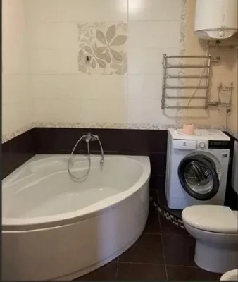 2-room apartment for sale 75 m², Heroes of Stalingrad Avenue.