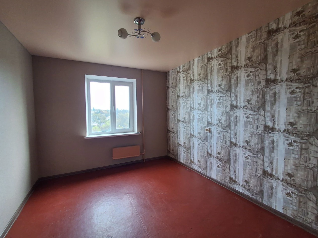 Продаж 3кімнатної квартири в самому центрі міста.