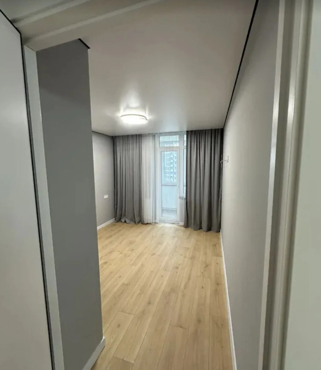 Продаж 2к квартири 55 кв. м на вул. Смакули