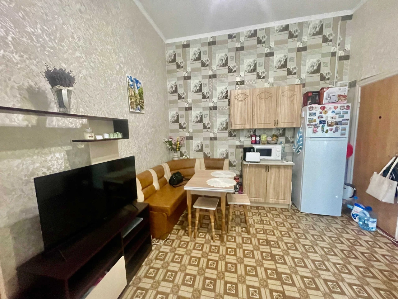 2-х кімнатна в комунальній квартирі. Ремзавод.