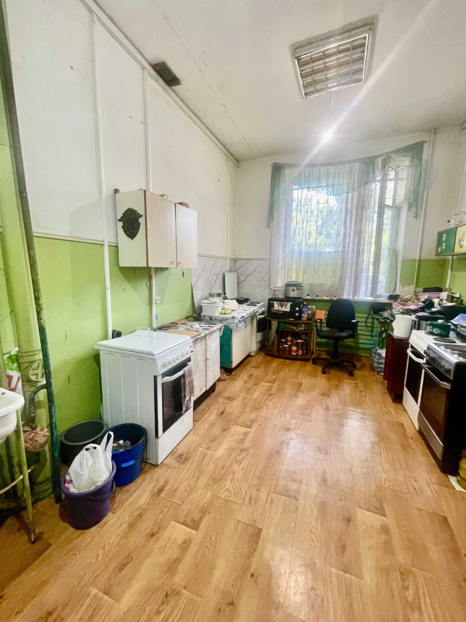 2-х кімнатна в комунальній квартирі. Ремзавод.