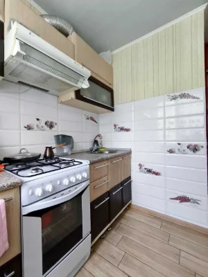 2-кімнатна квартира 44 м² — якісний ремонт, меблі, техніка (