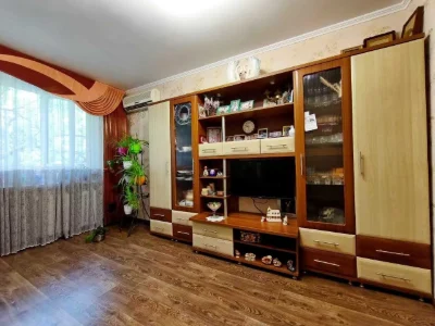 2-кімнатна квартира 44 м² — якісний ремонт, меблі, техніка (
