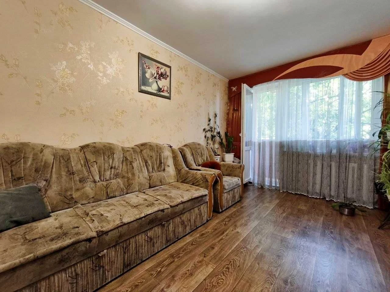 2-кімнатна квартира 44 м² — якісний ремонт, меблі, техніка (