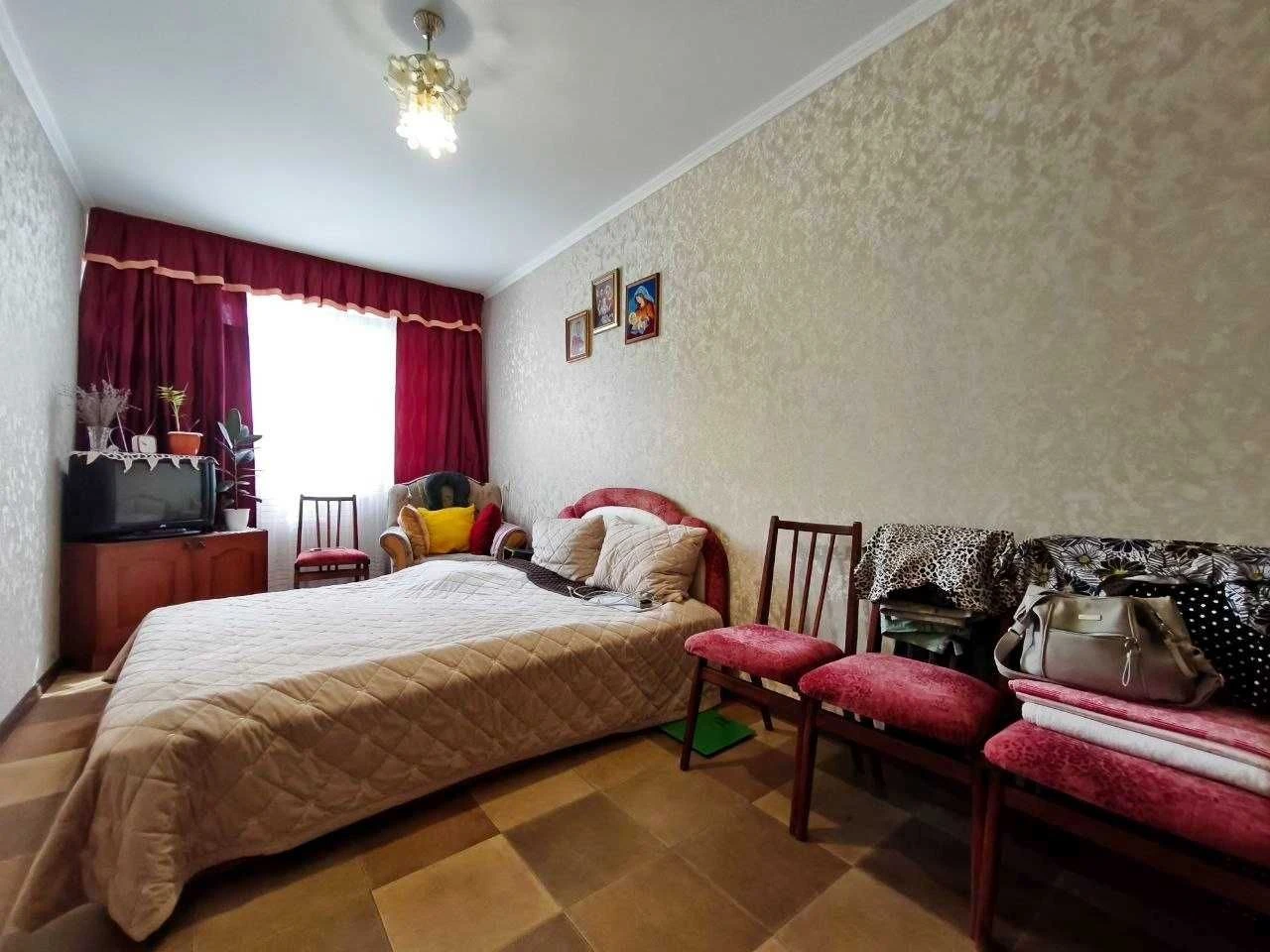 2-кімнатна квартира 44 м² — якісний ремонт, меблі, техніка (