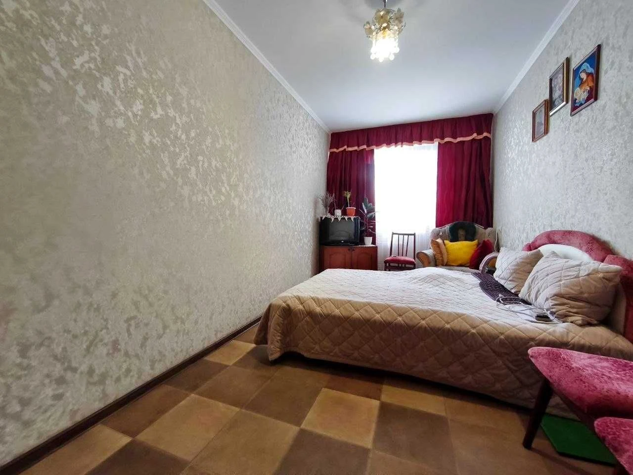 2-кімнатна квартира 44 м² — якісний ремонт, меблі, техніка (