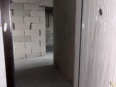 Продаж квартири 1-кімн. 52.5 м² 9/10 пов.