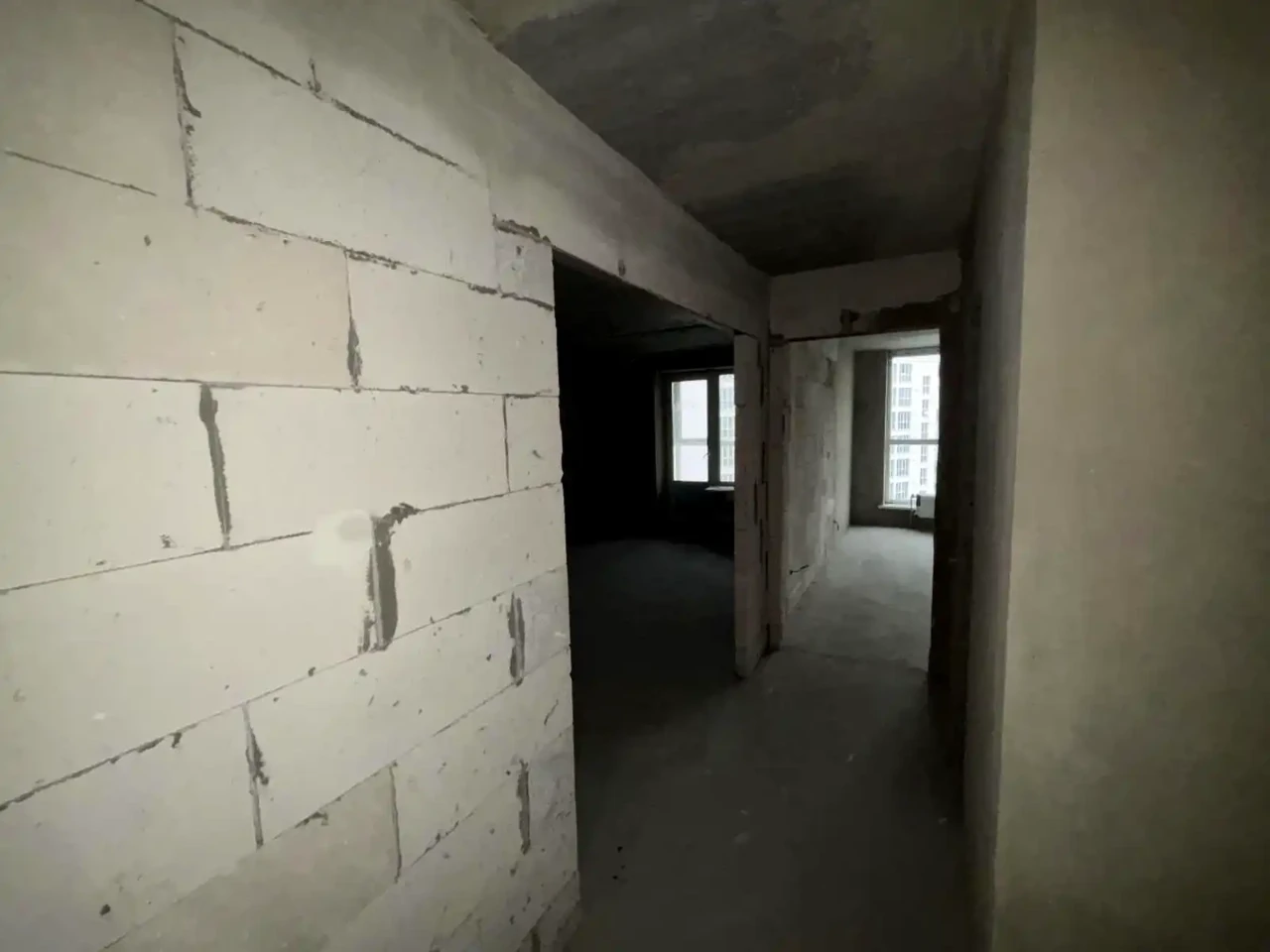 Продаж квартири 1-кімн. 52.5 м² 9/10 пов.