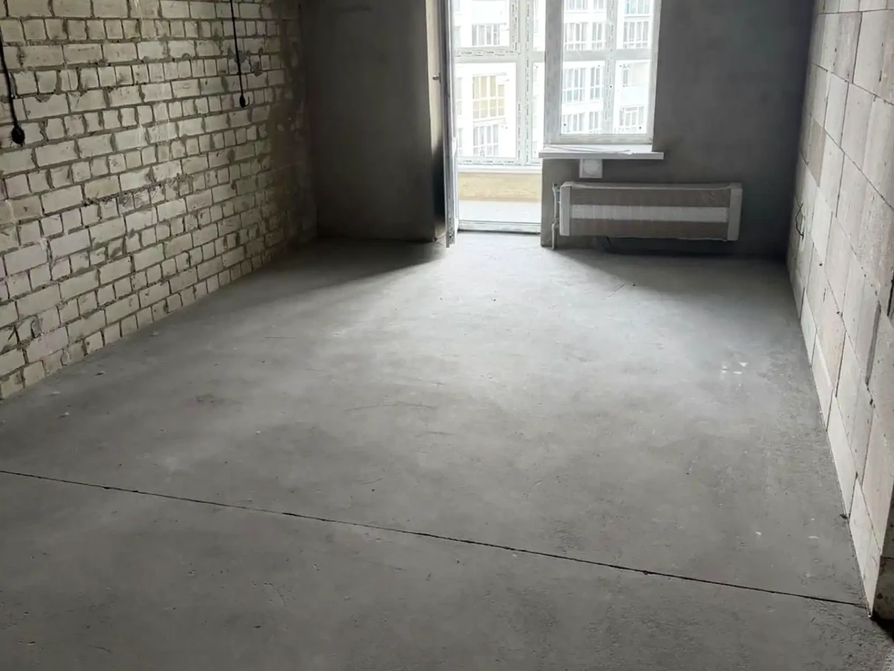 Продаж квартири 1-кімн. 52.5 м² 9/10 пов.