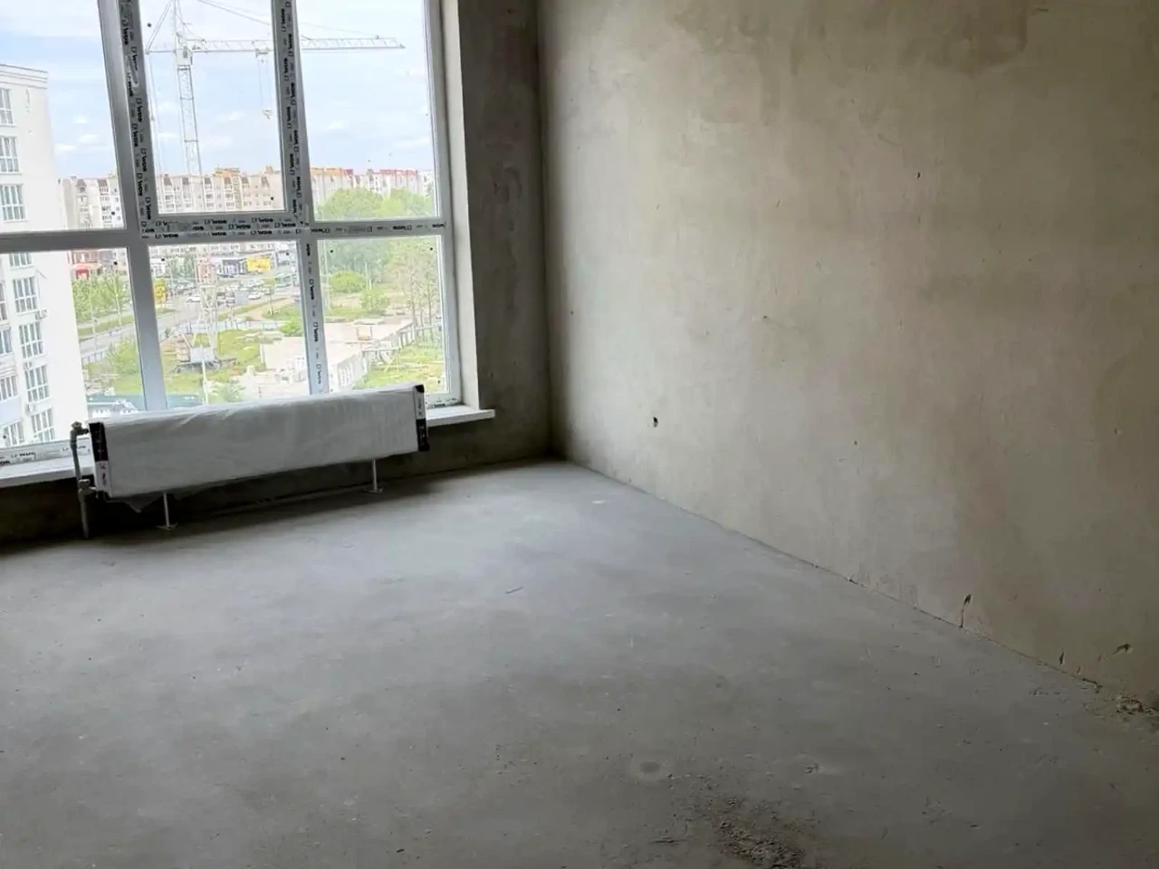 Продаж квартири 1-кімн. 52.5 м² 9/10 пов.