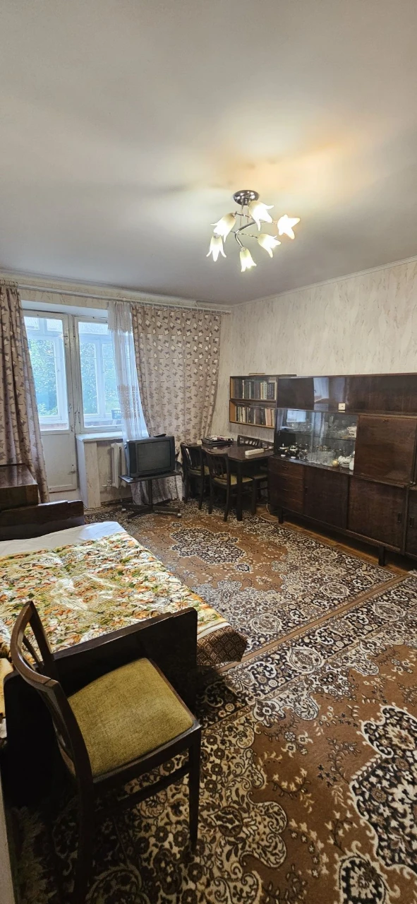 Квартира двокімнатна. Продаж. 50.6м2