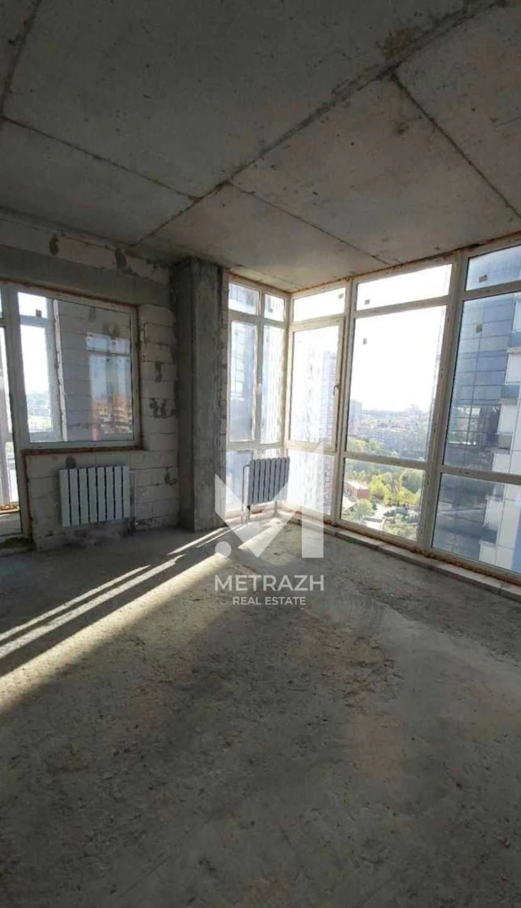 18278 | Продам 3-х комнатную квартиру в ЖК "Оптима", метро Б