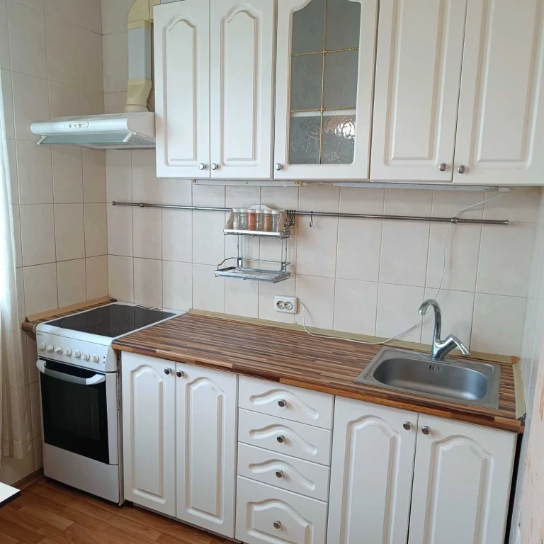 Продам 2 к. квартиру Новые дома, ул. Рыбалко 47 б