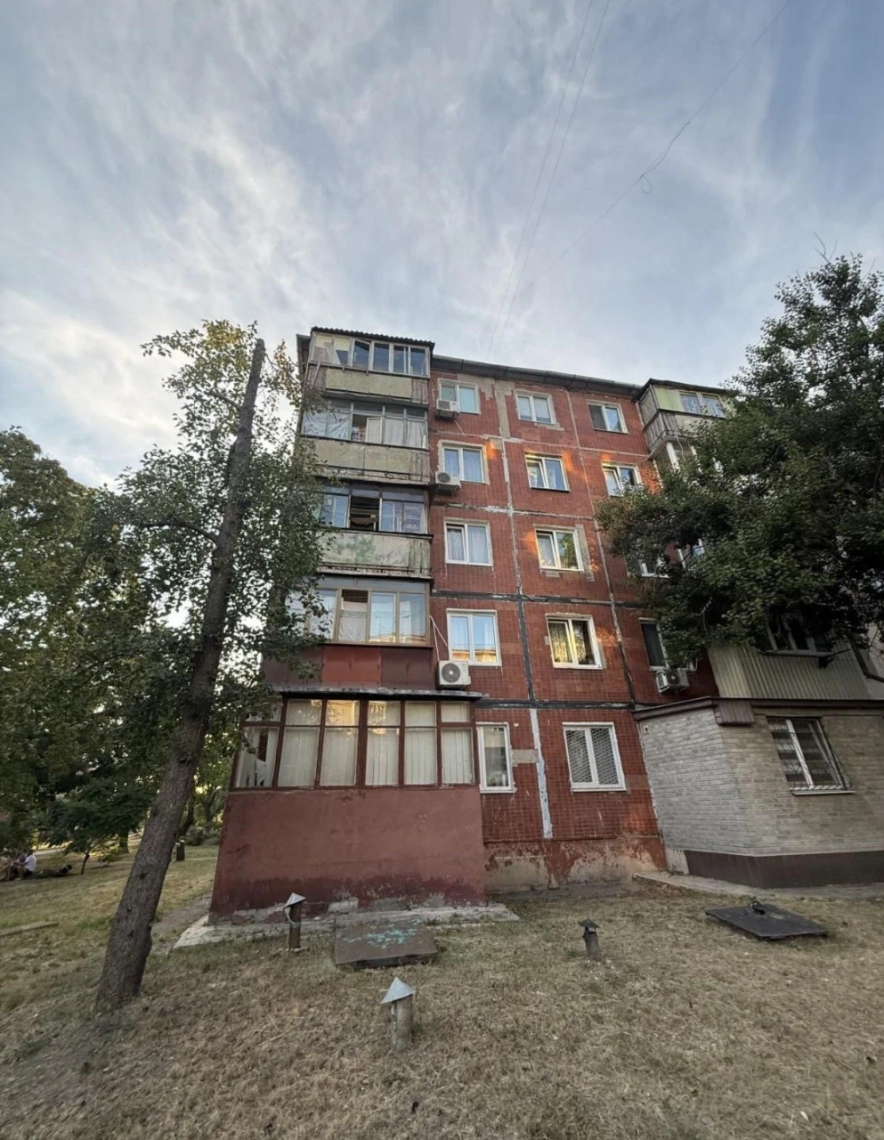Продається 2кімнатна квартира 44.3 м² біля метро Армійська |