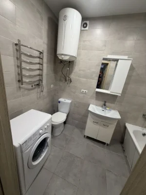 Квартира від власника ЖК «МИРУ 4». 38 м². 3 поверх Вул.Миру
