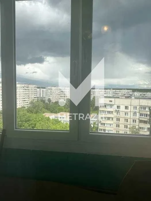 73650 Продам 2 квартиру на проспекте Победы